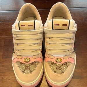 Gucci Women's Pink and Beige Sneakers